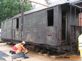 Nun wird das letzte Band heraus gef�delt! � J. Reuter