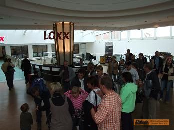 Die wilde Meute ist angekommen.