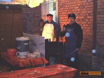 Die Mnner vom Grill!