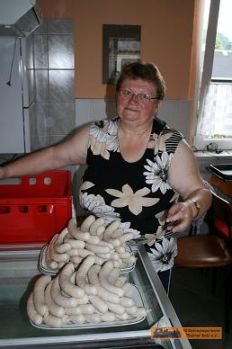 der Bratwurstnachschub  C. Weber