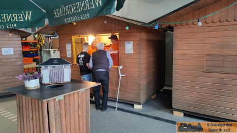 Unser Verkaufsstand in der Fahrzeughalle.